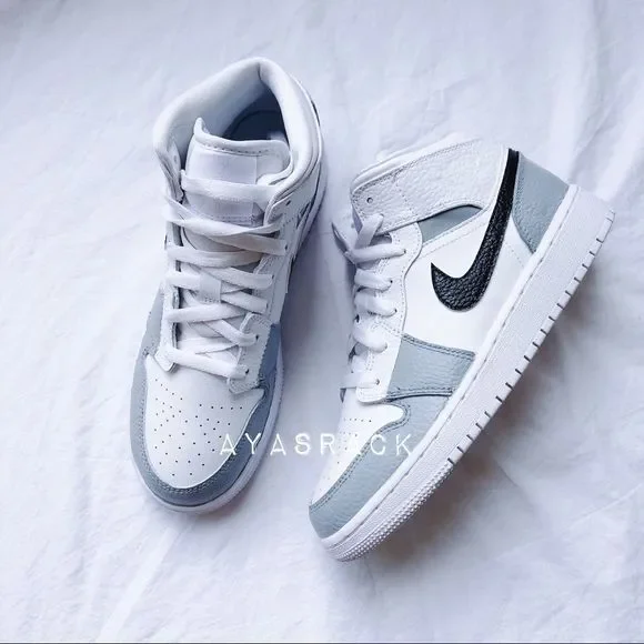 Custom Nike air jordan black and dark gray - Picture 4 of 9